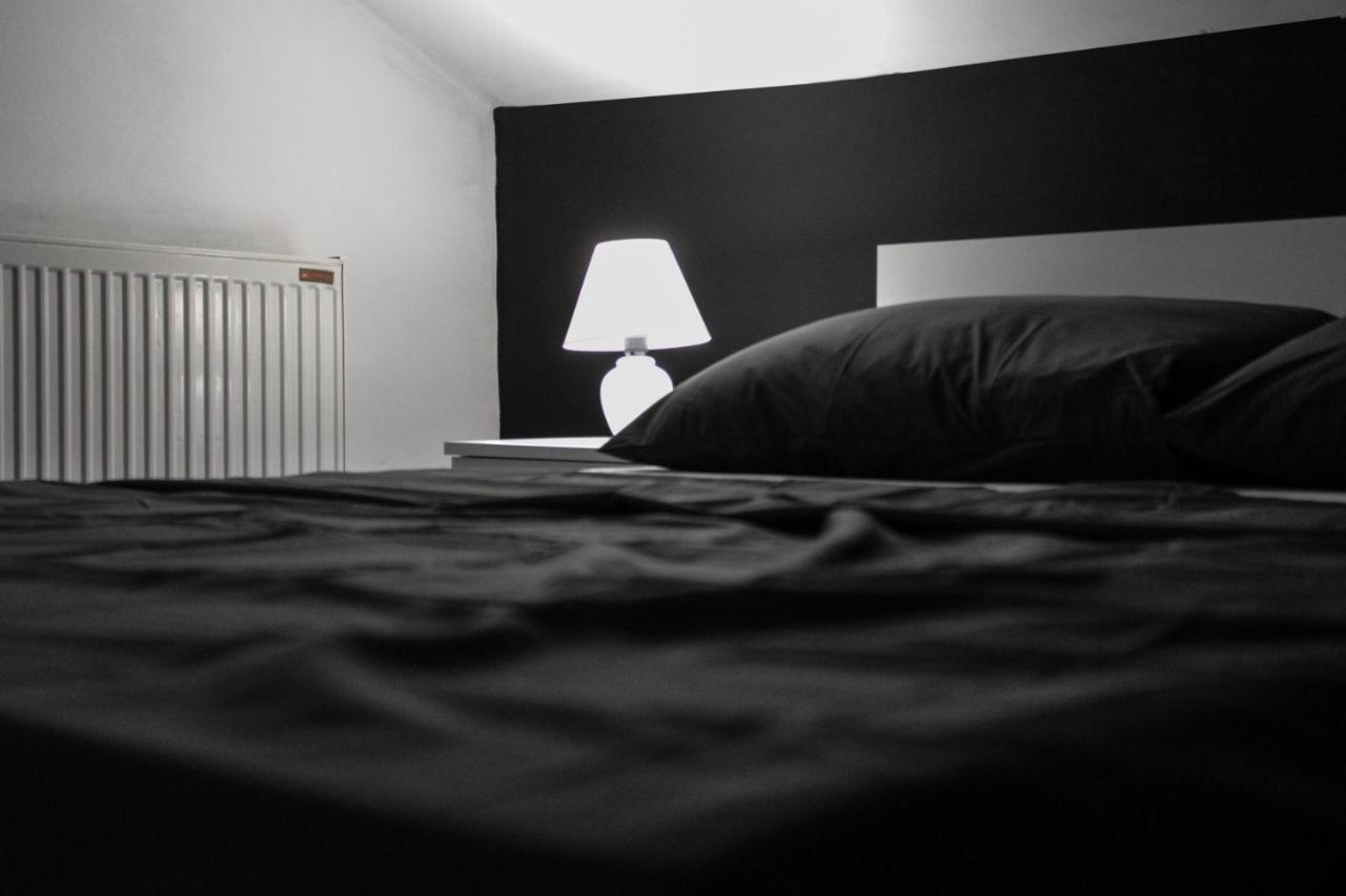Bianco Nero Appartamento Ni Eksteriør billede